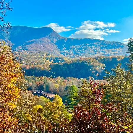 Hawks View Gatlinburg Mountain Cabin Exterior photo